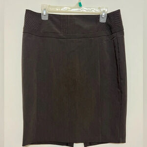 Studio Y. Pencil skirt in Brown. Size 11/12. C1